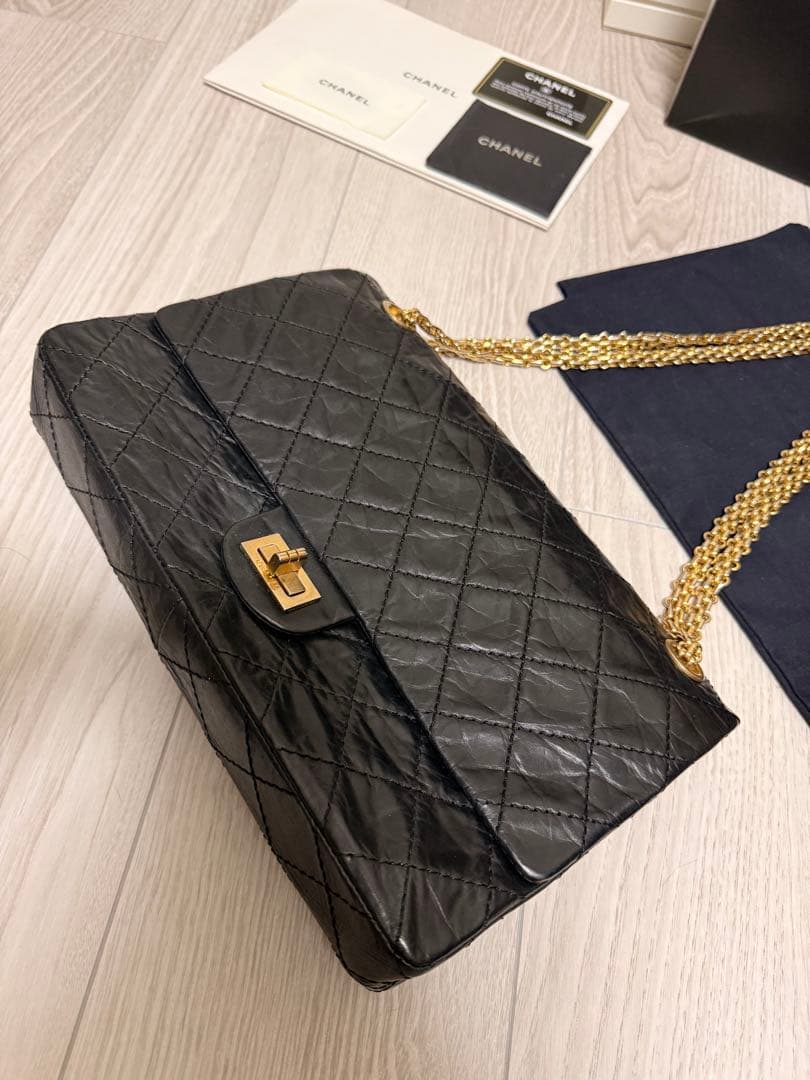シャネル 2.55 マトラッセ28 ダブルチェーンショルダーバッグ カーフ　黒