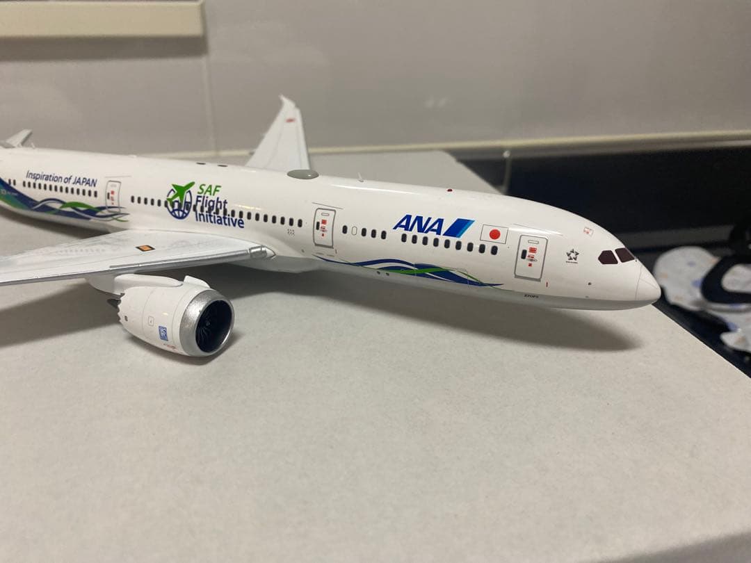 ANA Boeing 787-9 1:200 スケールモデル