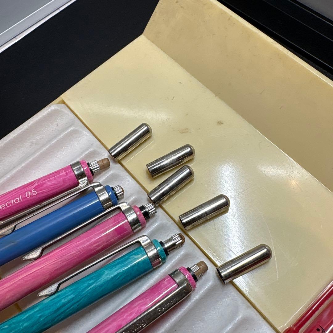 ロットリングtikky special 5本と台湾のマーブル柄４本まとめて