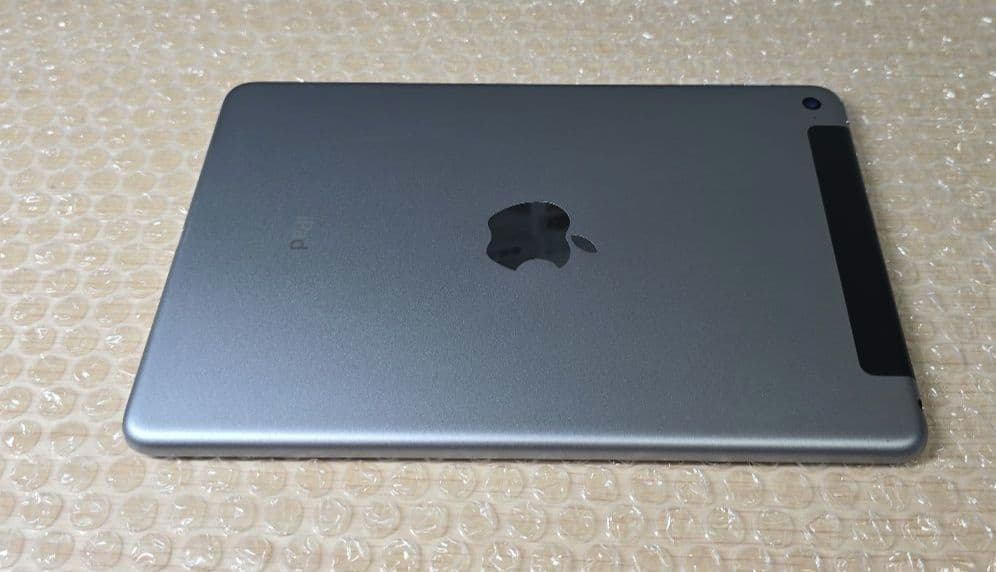 ぱ*?様 訳あり◼️iPad mini 4◼️128GB◼️バッテリー極良品◼️