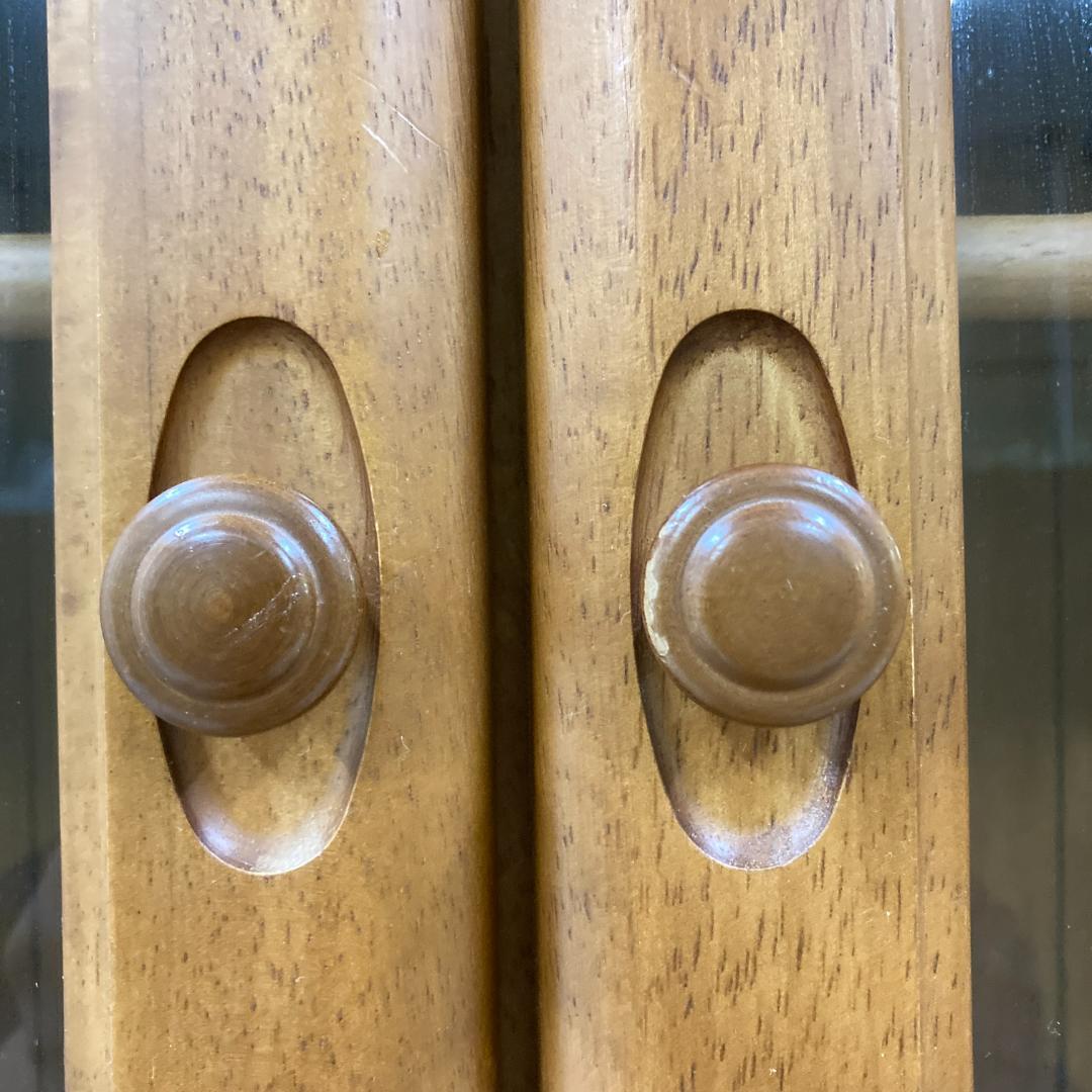 【カリモク】ガラスキャビネット　食器棚　書棚　本棚　飾り棚