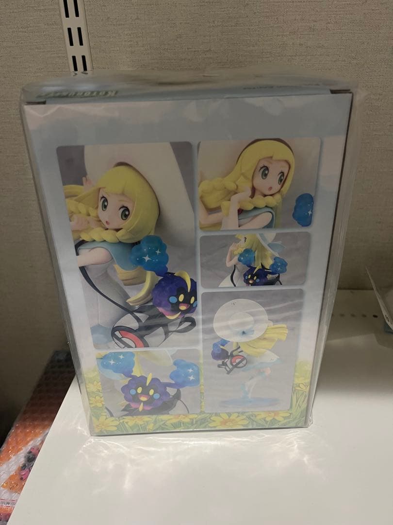 リーリエ&コスモッグ フィギュア