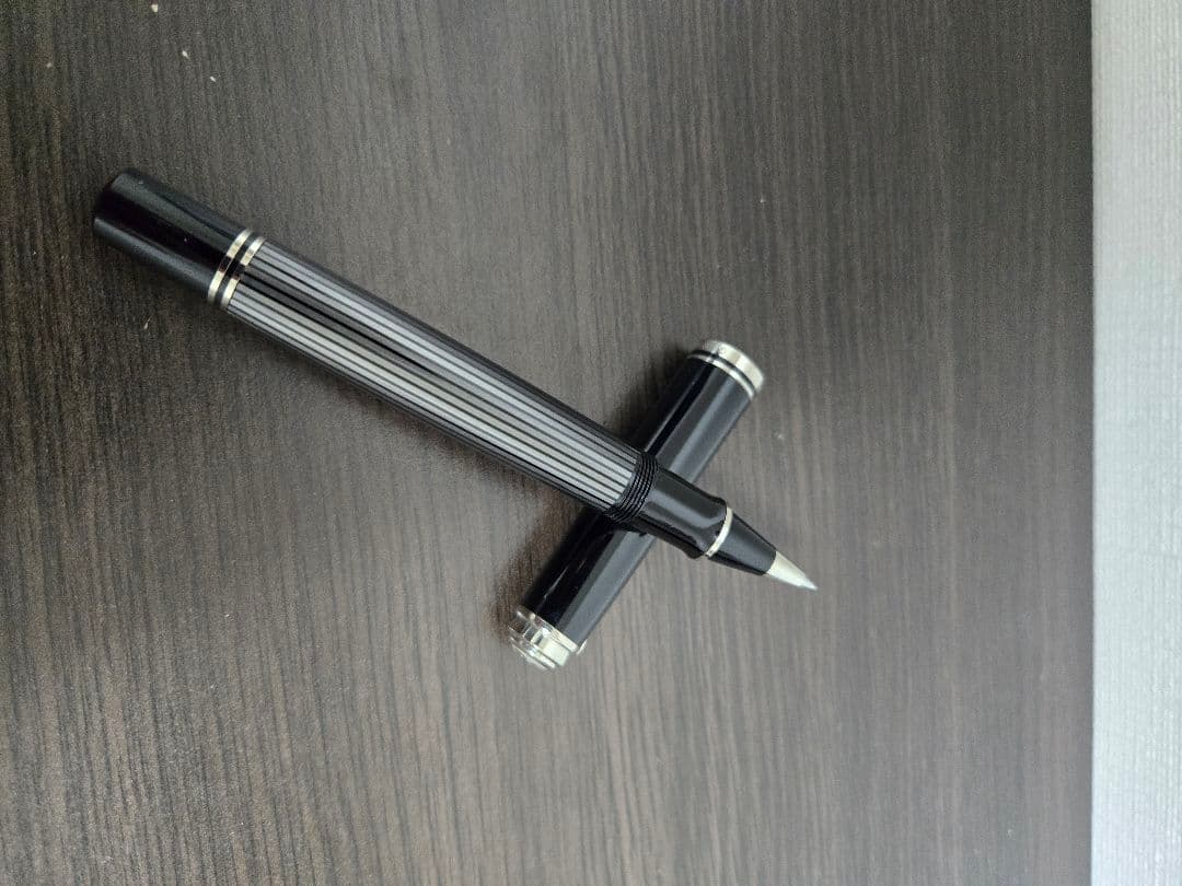 ペリカン ローラーボール スーベレーン R805 シルバートリム 箱なし