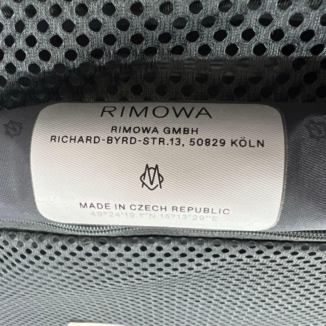新品 RIMOWA リモワ エッセンシャルライトキャビン 37L ブラック