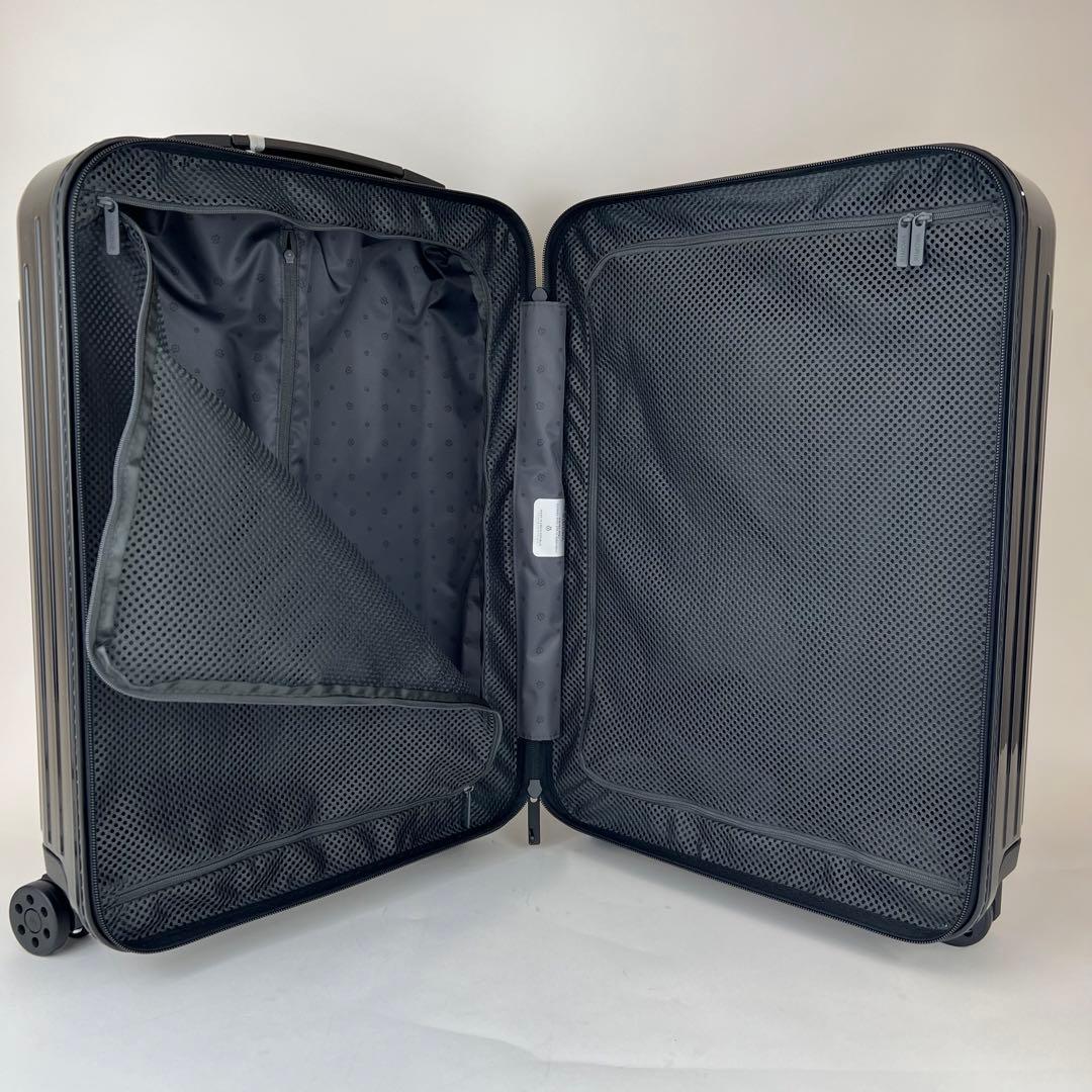 新品 RIMOWA リモワ エッセンシャルライトキャビン 37L ブラック