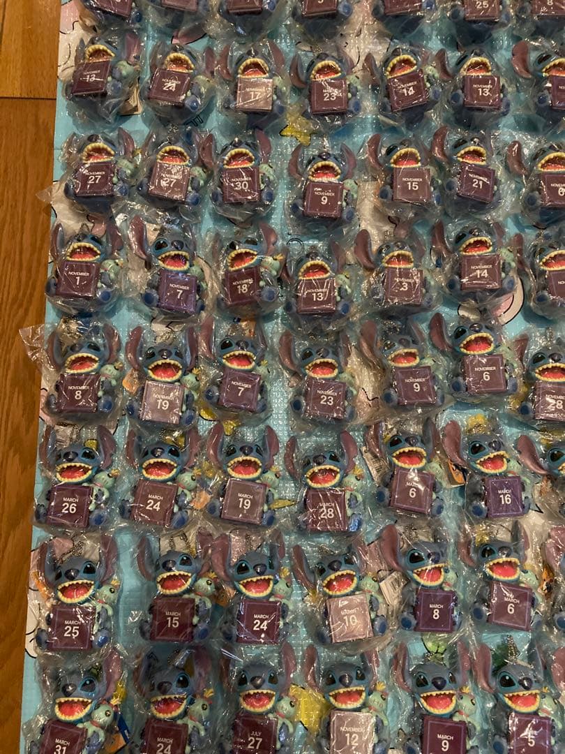 ディズニー　スティッチ キーホルダー大量　79個　未使用