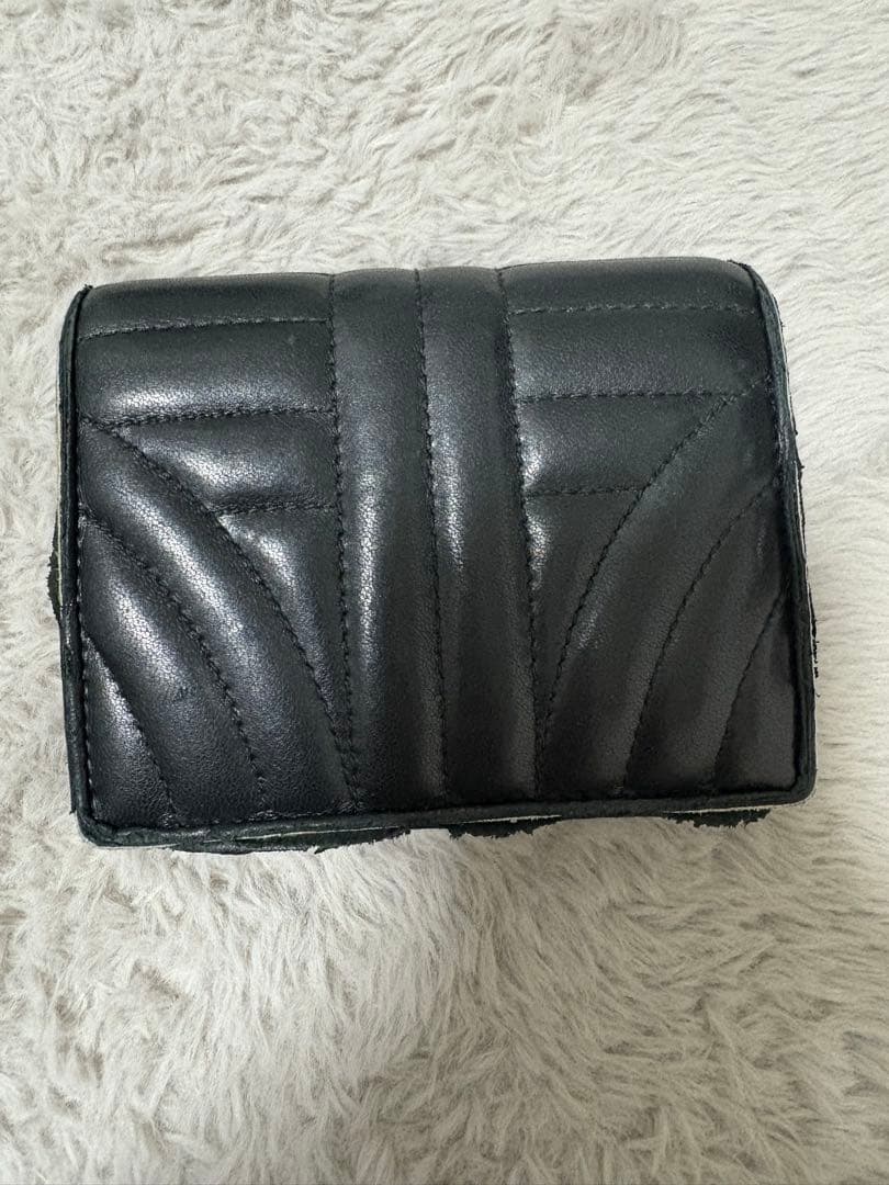 PRADA ブラック 二つ折り財布