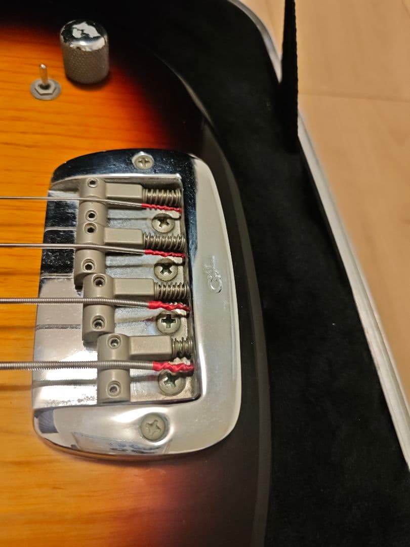 1989年製 G&L USA L-2000 ハードケース付き