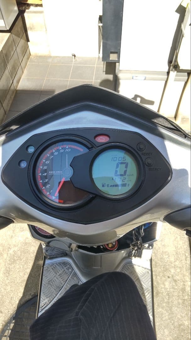 新品同様! シグナスX 2型 SE44J スピードメーター 液晶カラー変更可能