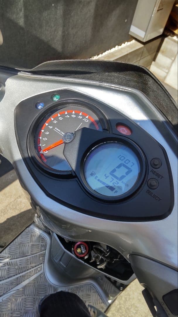 新品同様! シグナスX 2型 SE44J スピードメーター 液晶カラー変更可能