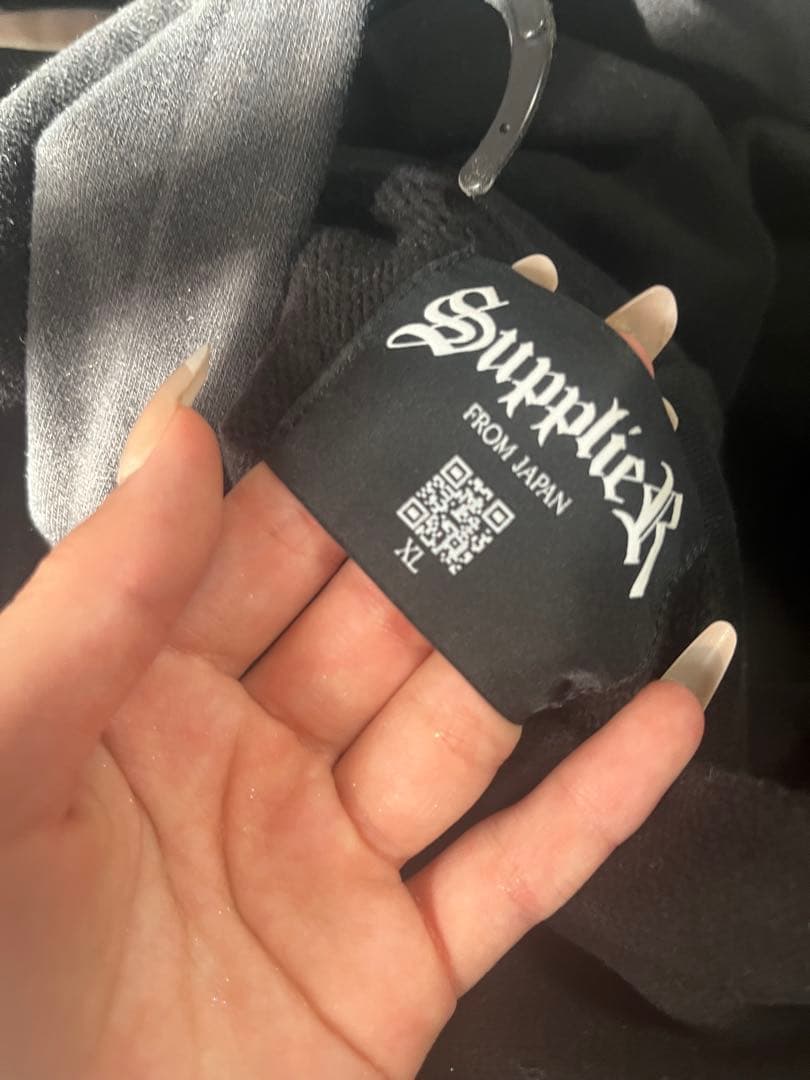 トップス SUPPLIER STUDS CROSS HOODIE