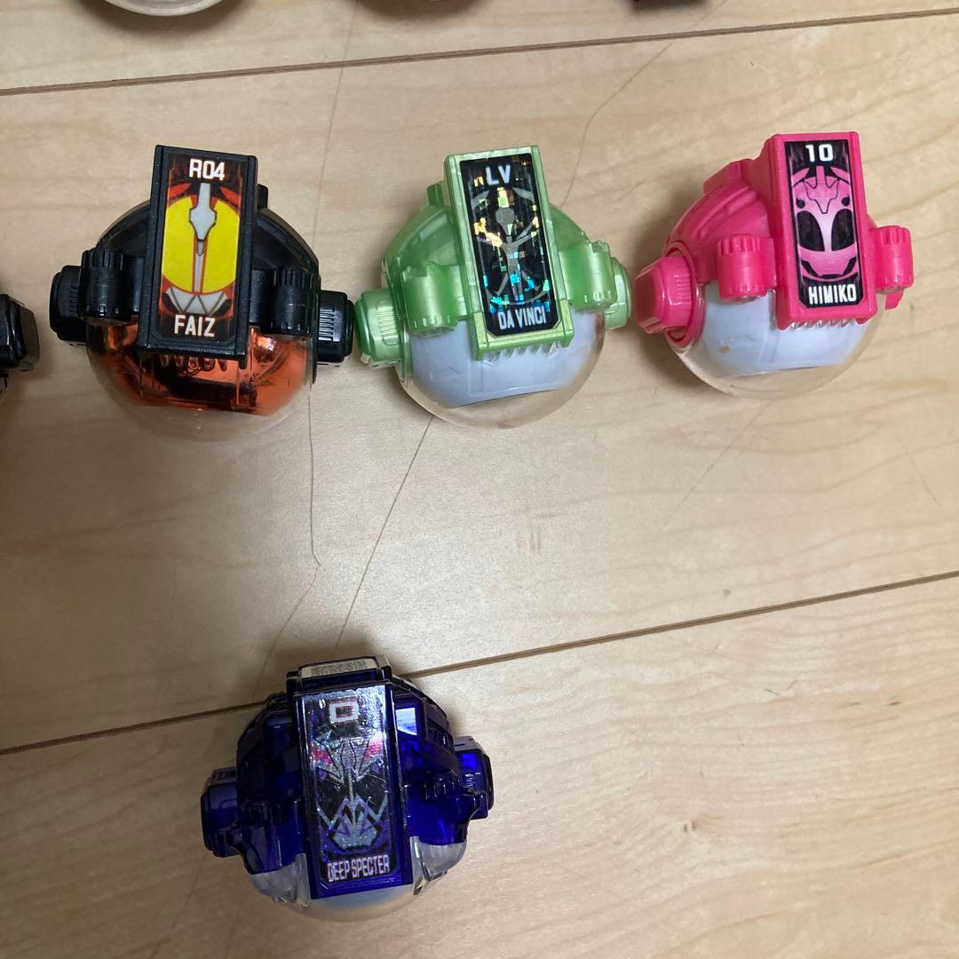 仮面ライダーベルトとアイコンセット　中古品