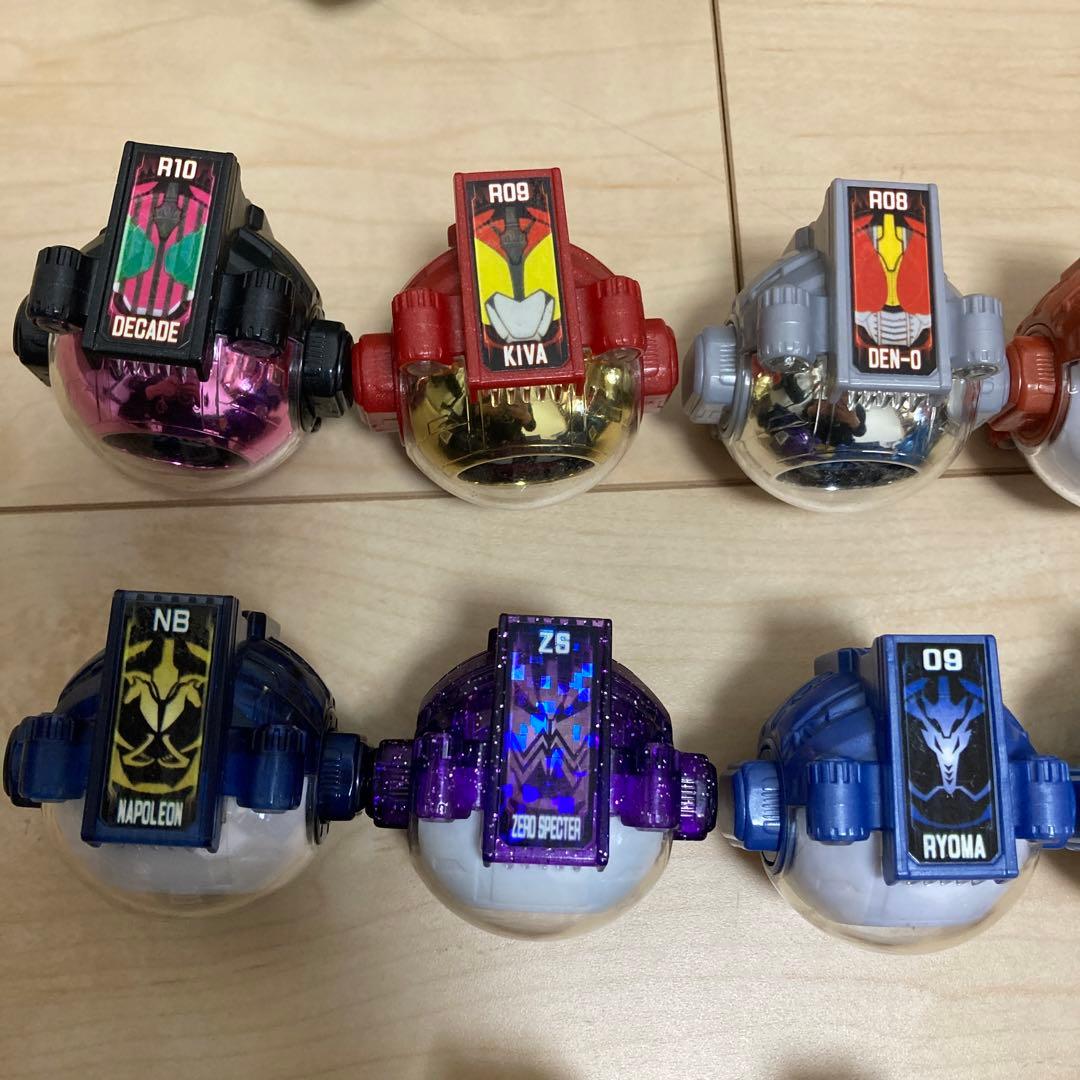 仮面ライダーベルトとアイコンセット　中古品