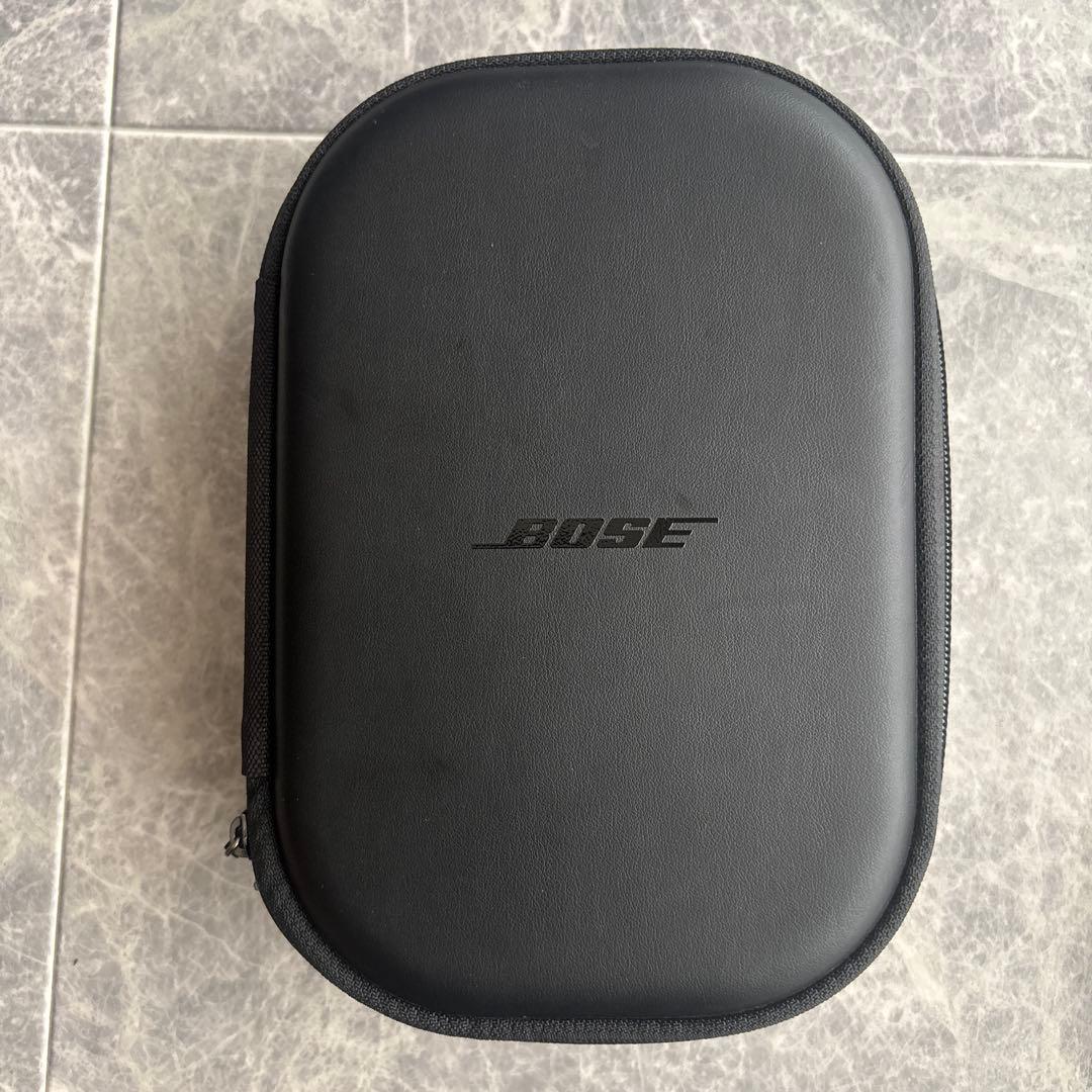 【ほぼ未使用】Bose ワイヤレスヘッドホン キャリングケース付き