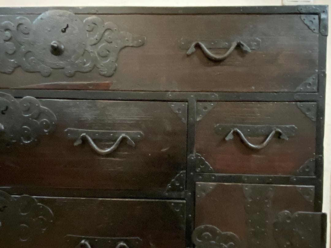 骨董の仙台箪笥　アンティークチェスト　鍵有り