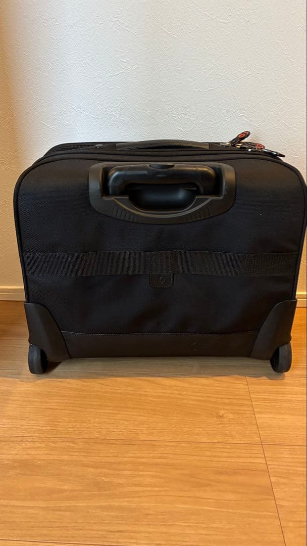 2回のみ使用　サムソナイト キャリー　モバイルオフィス ビジネス 機内持ち込み