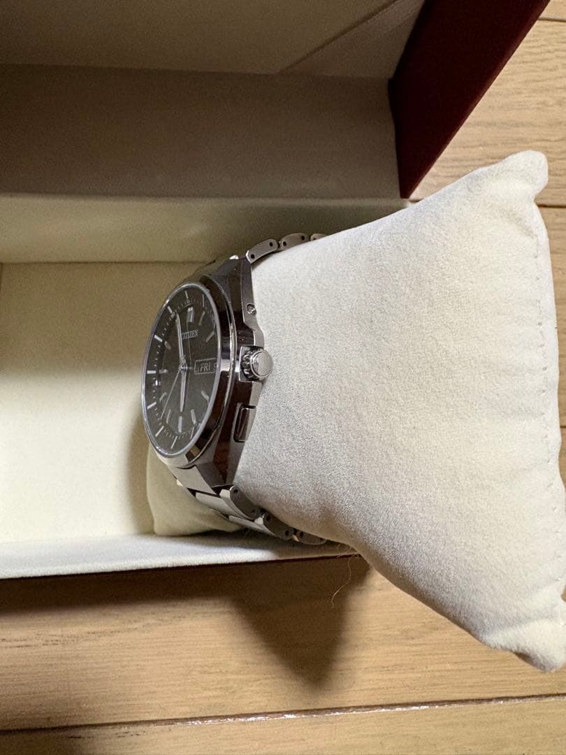 CITIZEN アテッサ H100 Eco-Drive 電波時計 中古