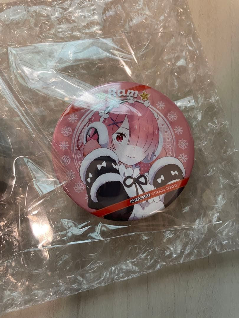 リゼロ　缶バッジ　プリロールクリスマスケーキ レム、ラムセット