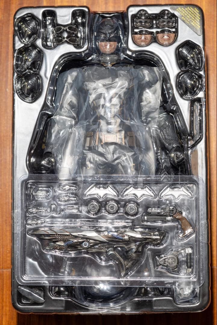 ホットトイズ バットマン タクティカルスーツ ジャスティスリーグ フィギュア
