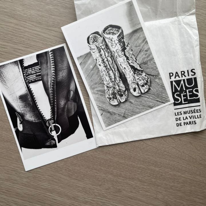 レア Margiela マルジェラ パリ回顧展会場限定 ポストカード 足袋