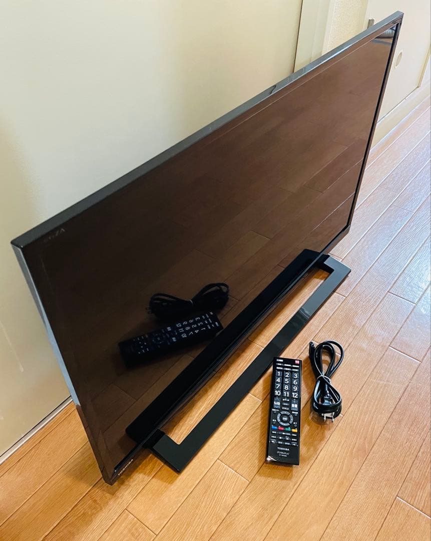 TOSHIBA REGZA 32型 ハイビジョン液晶テレビ
