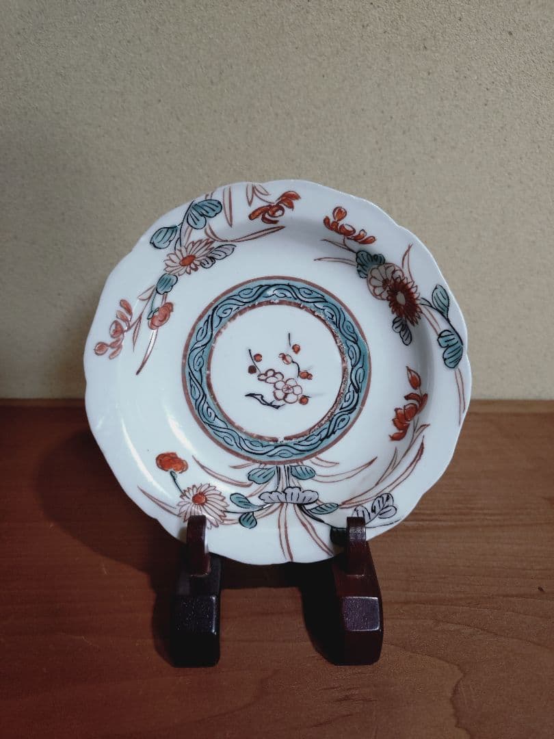 古伊万里 色絵 草花紋 輪花小皿