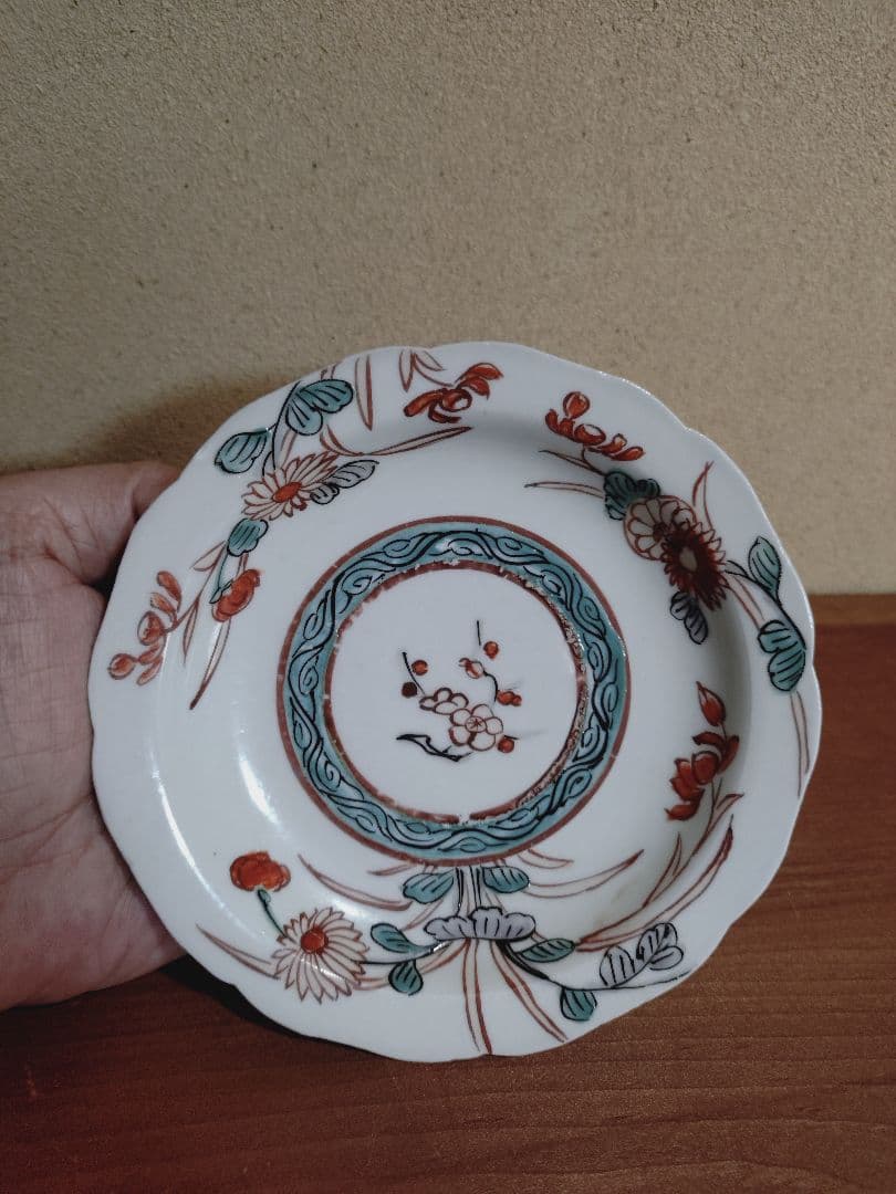 古伊万里 色絵 草花紋 輪花小皿