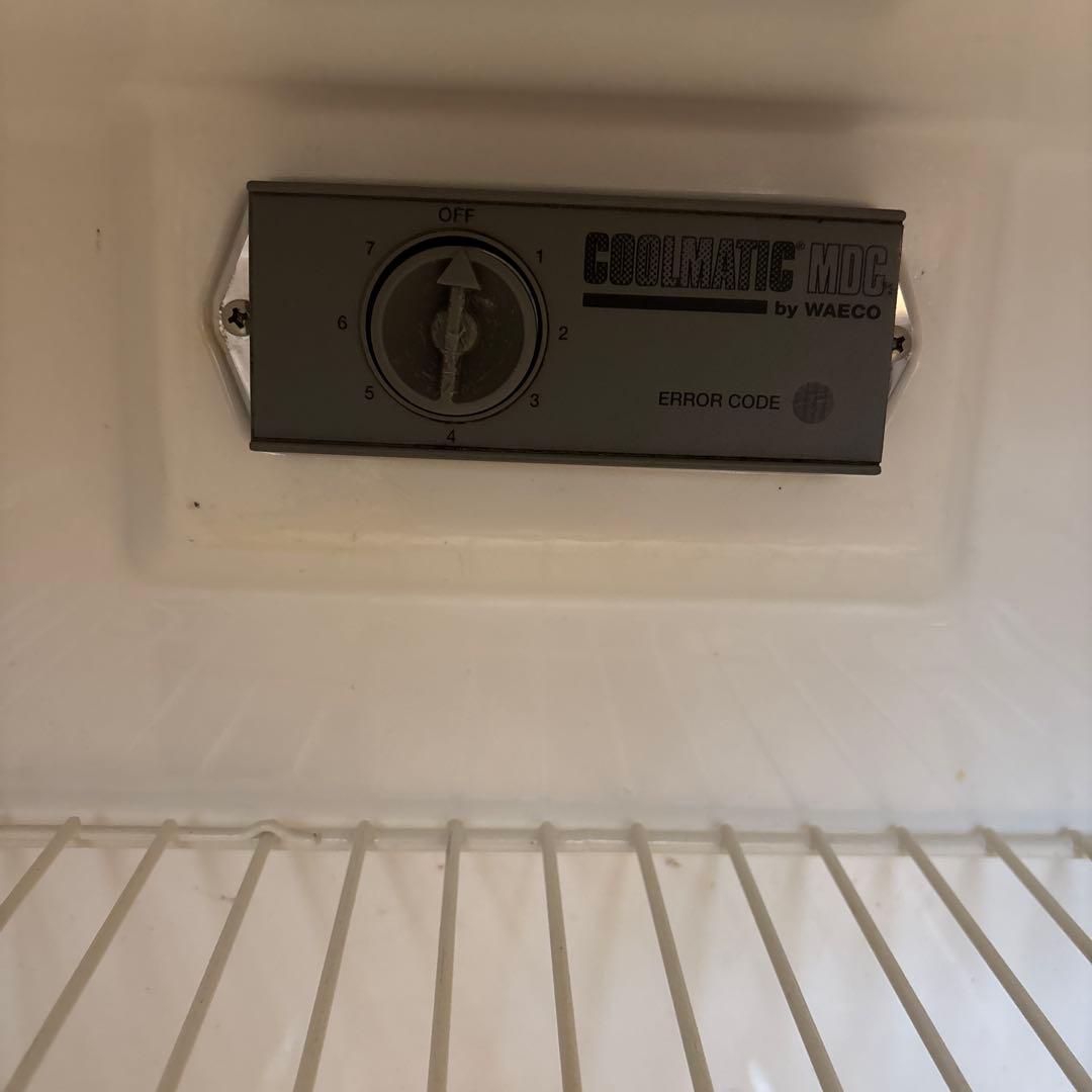 キャンピングカー冷蔵庫　WAECO