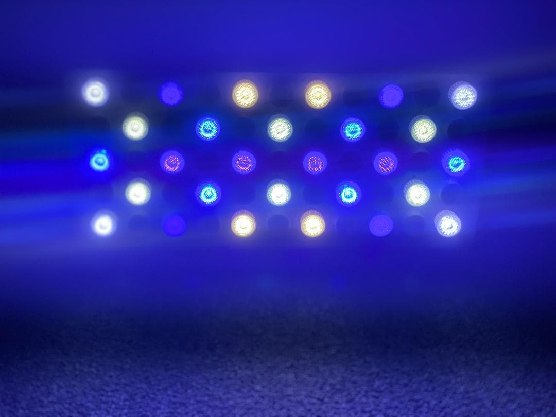 珊瑚水槽照明 LEDライト ブラックボックス PSE技術基準適合 プリズムレンズ