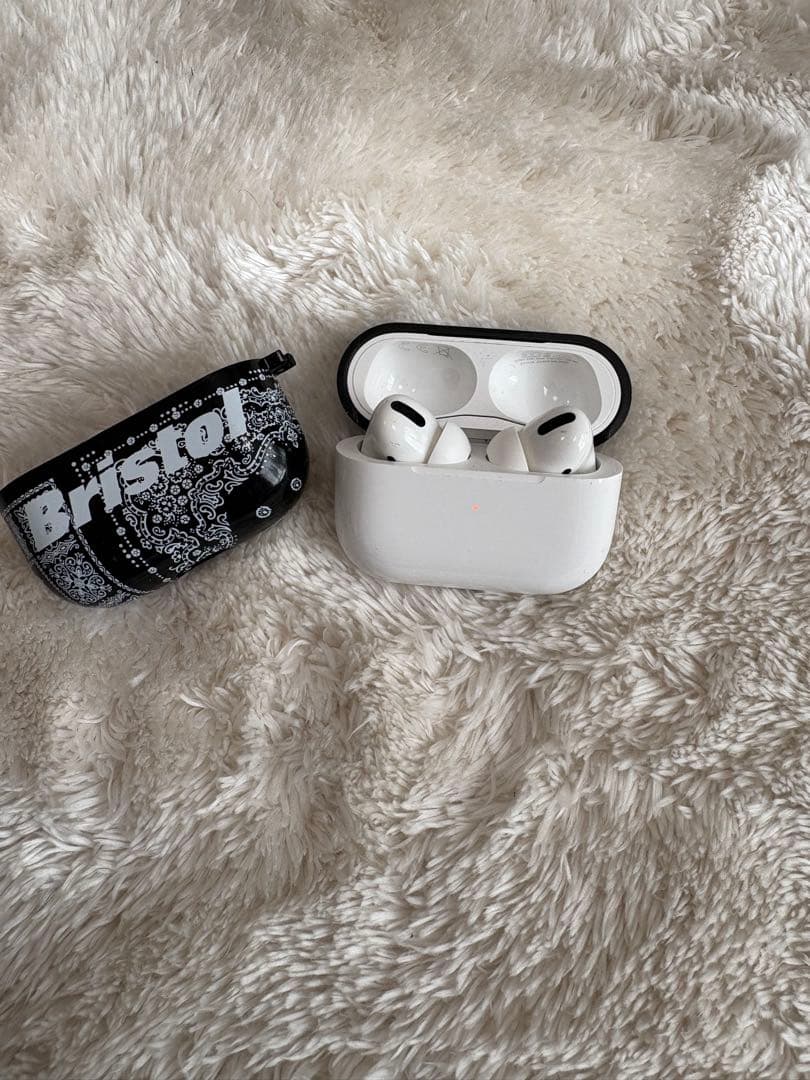 AirPods pro Bristol バンダナ柄 ケース付き