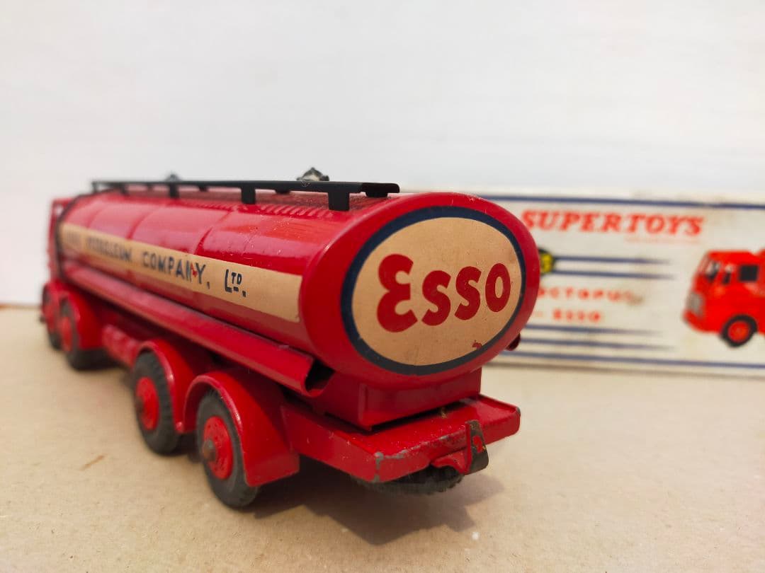 【Dinky Supertoys】943 Essoタンクローリーボックス付