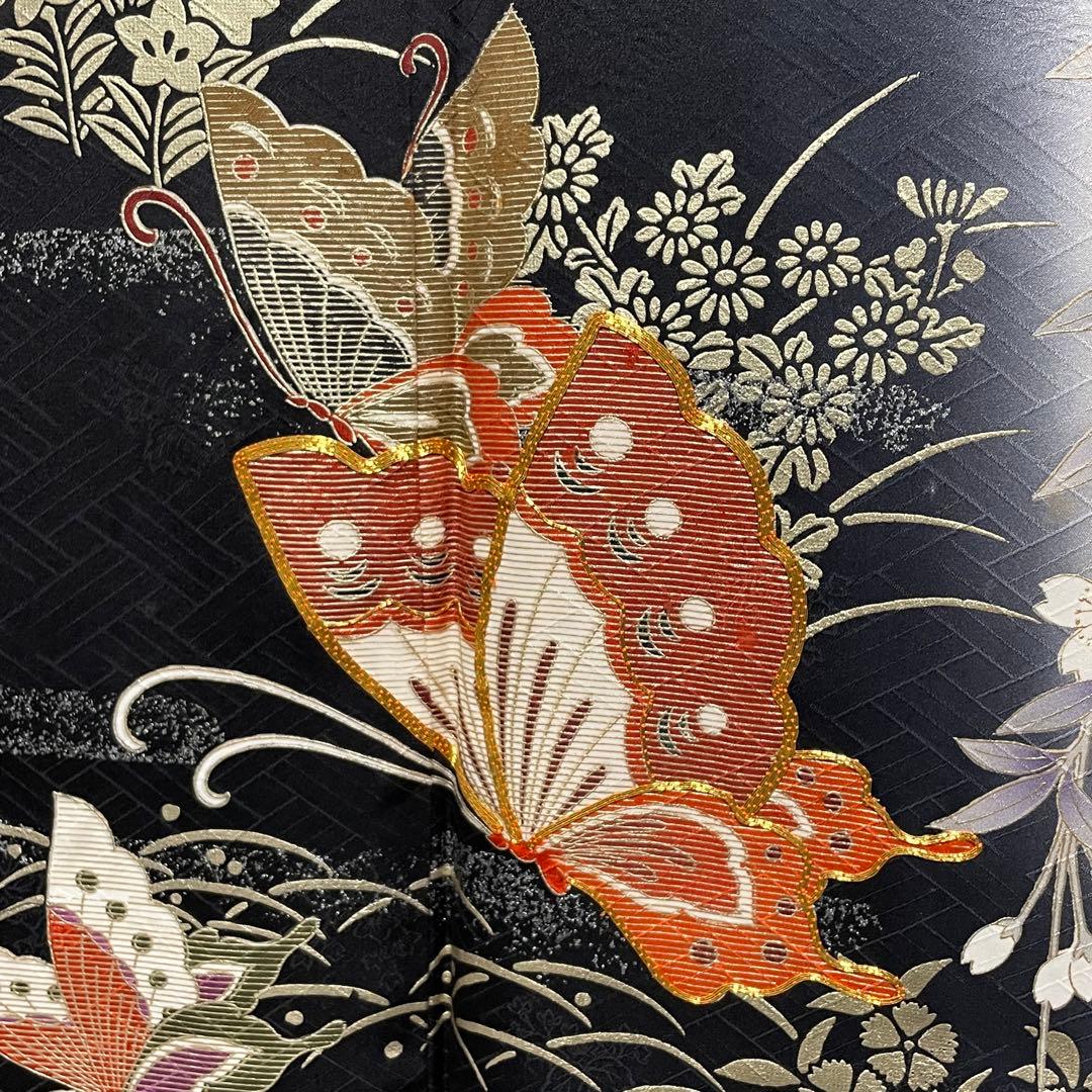 D771 振袖　蝶々　金駒刺繍　枝垂れ桜　正絹　着物　袷　極美品