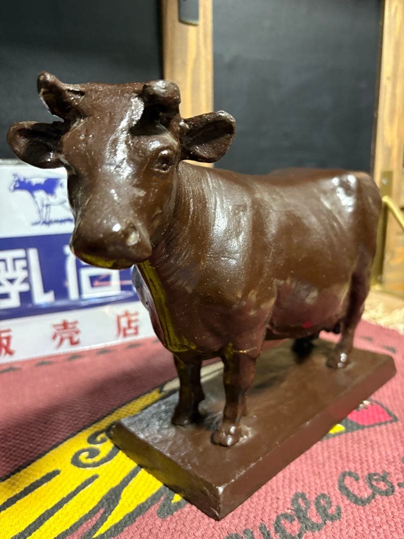 ★牛乳石鹸★牛★置物★赤★ブリキ缶★ボックス★広告ブリキ看板★赤・青石鹸★2個★