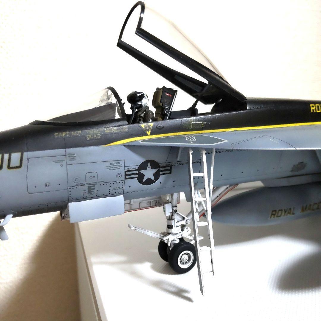戦闘機プラモデル完成品1/48F-18スーパーホーネット