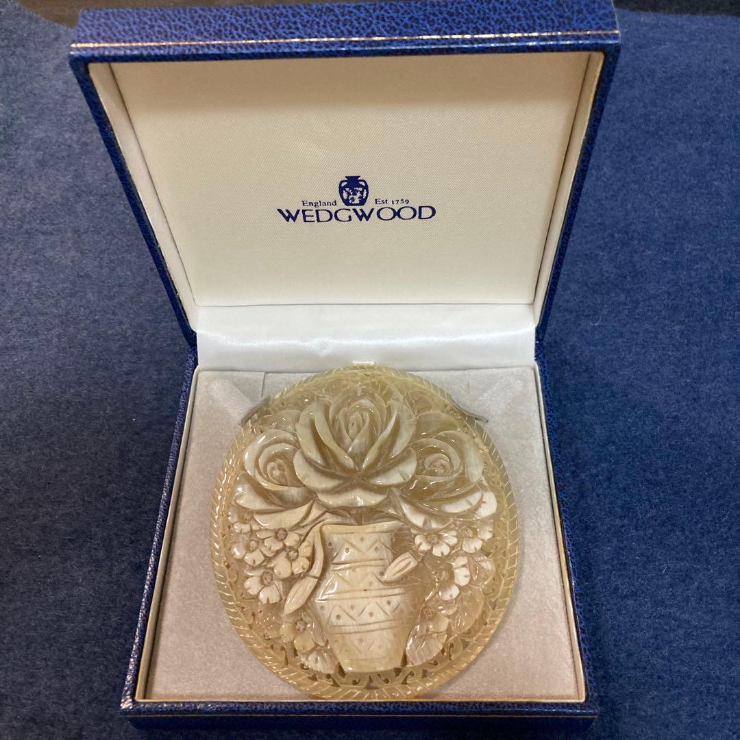 箱つき•WEDG WOOD（ウェッジウッド）ブローチ