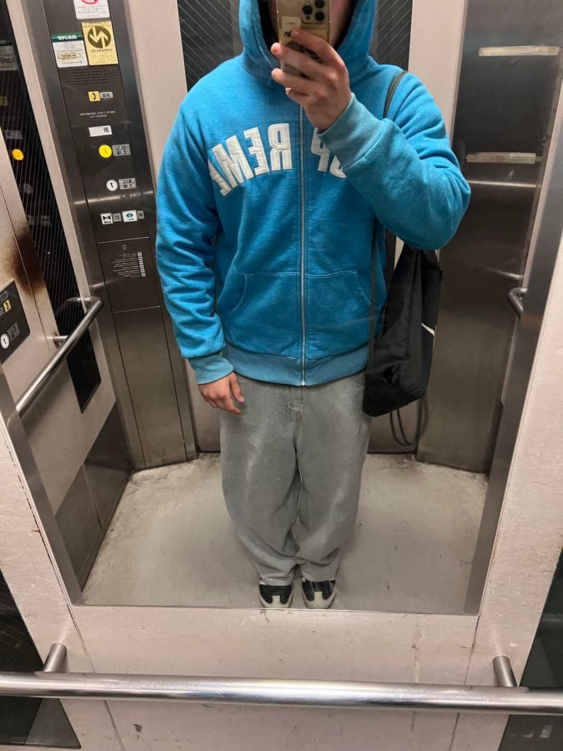 2010年製 old Supreme アーチロゴ ジップパーカー カナダ製 L