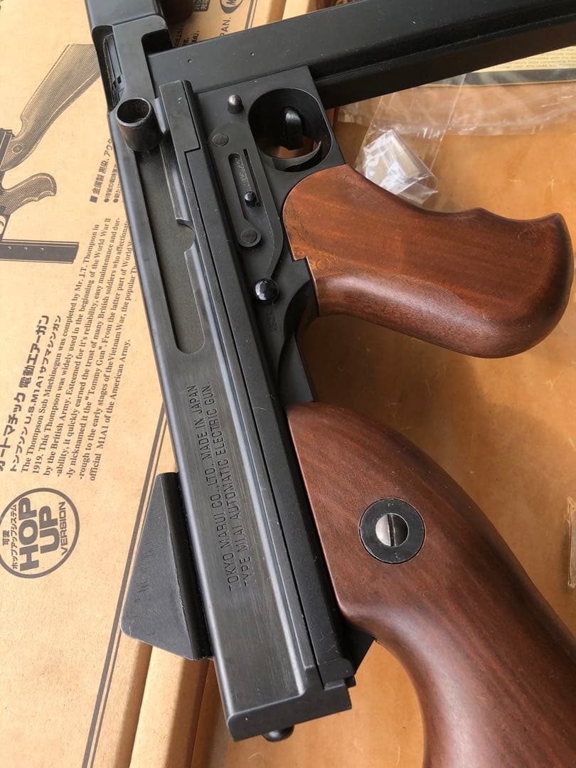 東京マルイ　トンプソン　電動ガン