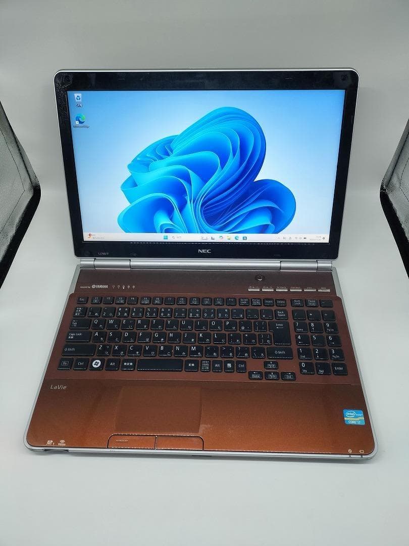 【NEC】爆速Corei7/新品SSD256GB 15.6ノートパソコン C13