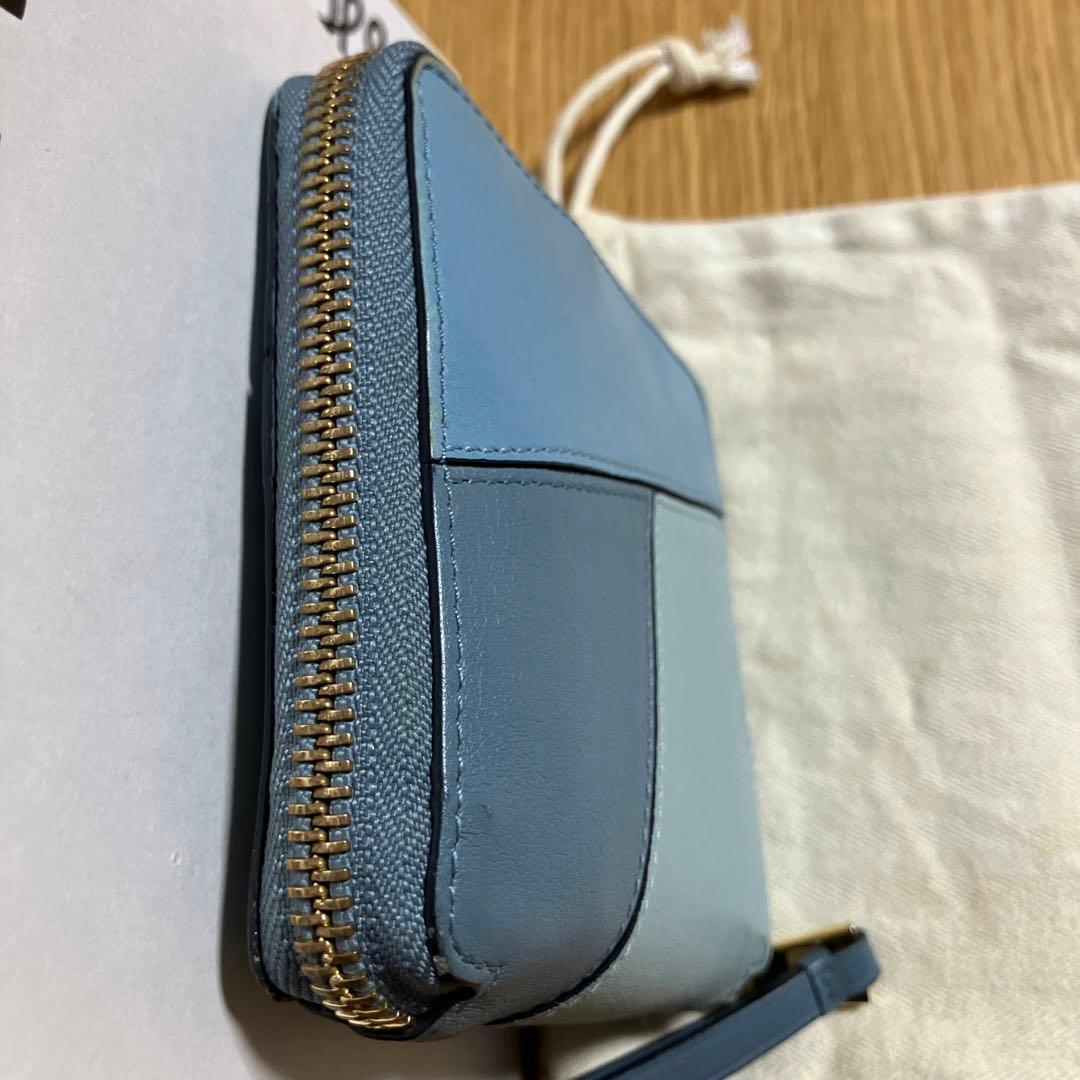 ロエベ折り財布