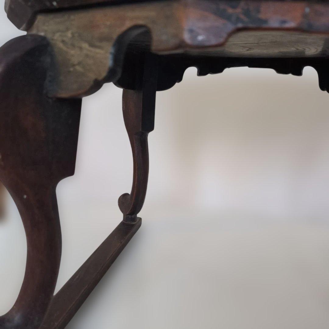 木製テーブル、飾り台