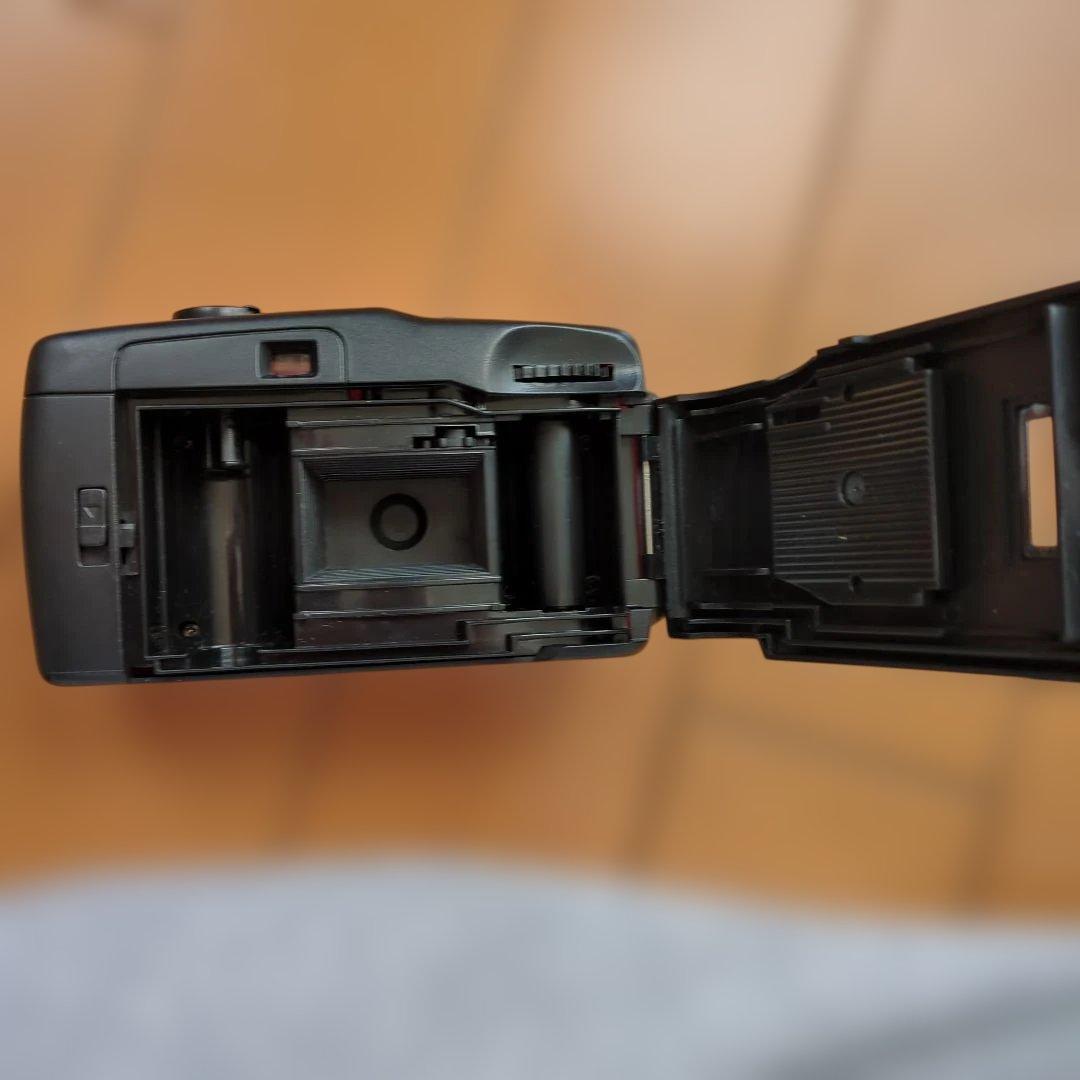 サンリオ ハローキティ 35mm　フィルムカメラ　トイカメラ