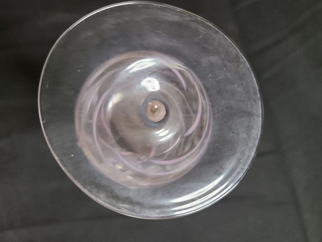 オーストリアビミニ工房によるレース吹きガラス花瓶