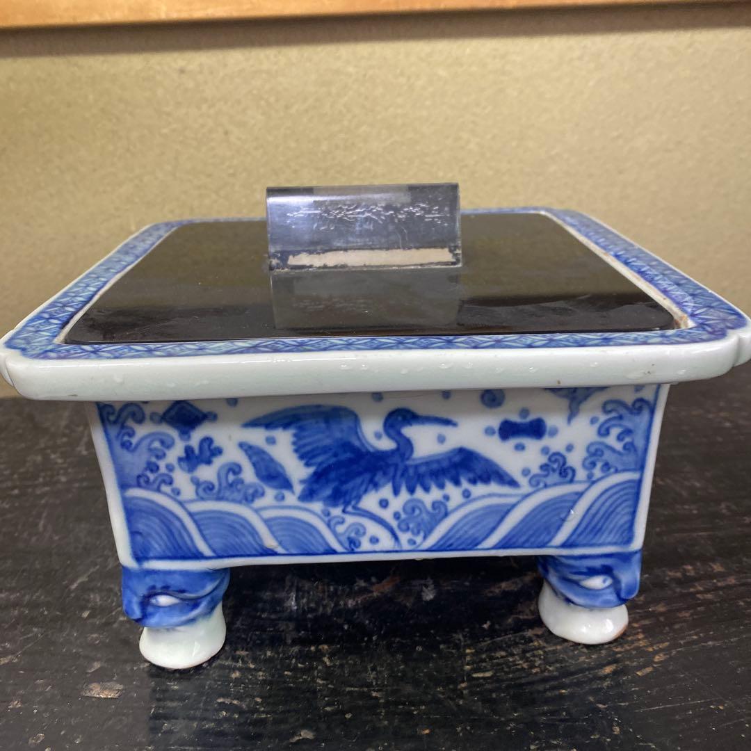 大明万暦年制年号　染付獣頭脚付筆洗