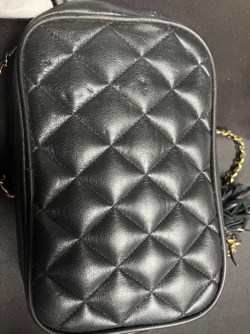 ももこちゃん　シャネル ラムスキン マトラッセ ショルダー バッグ.