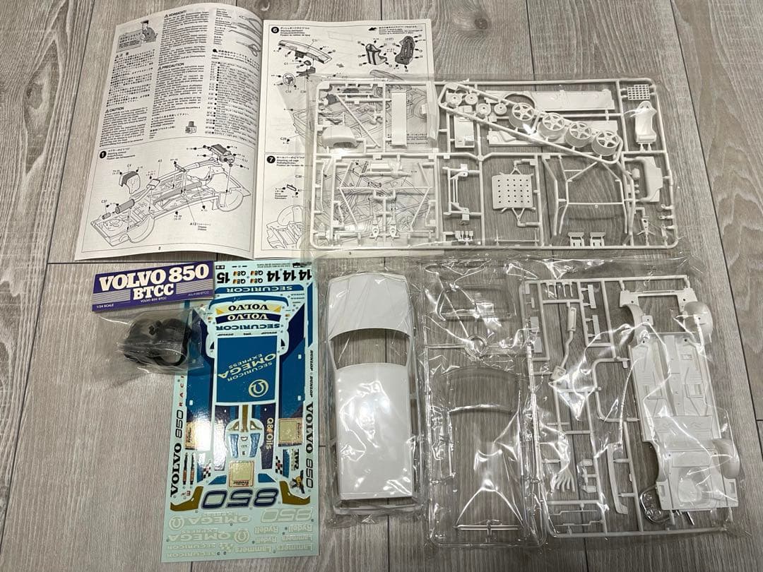 タミヤ 1/24 ボルボ850エステートBTCC