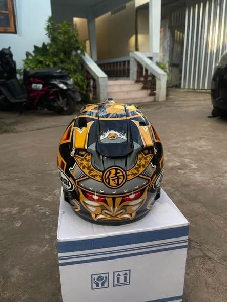 AraiRX7X バイクフルフェイスヘルメット レトロサムライデザイン Lサイズ