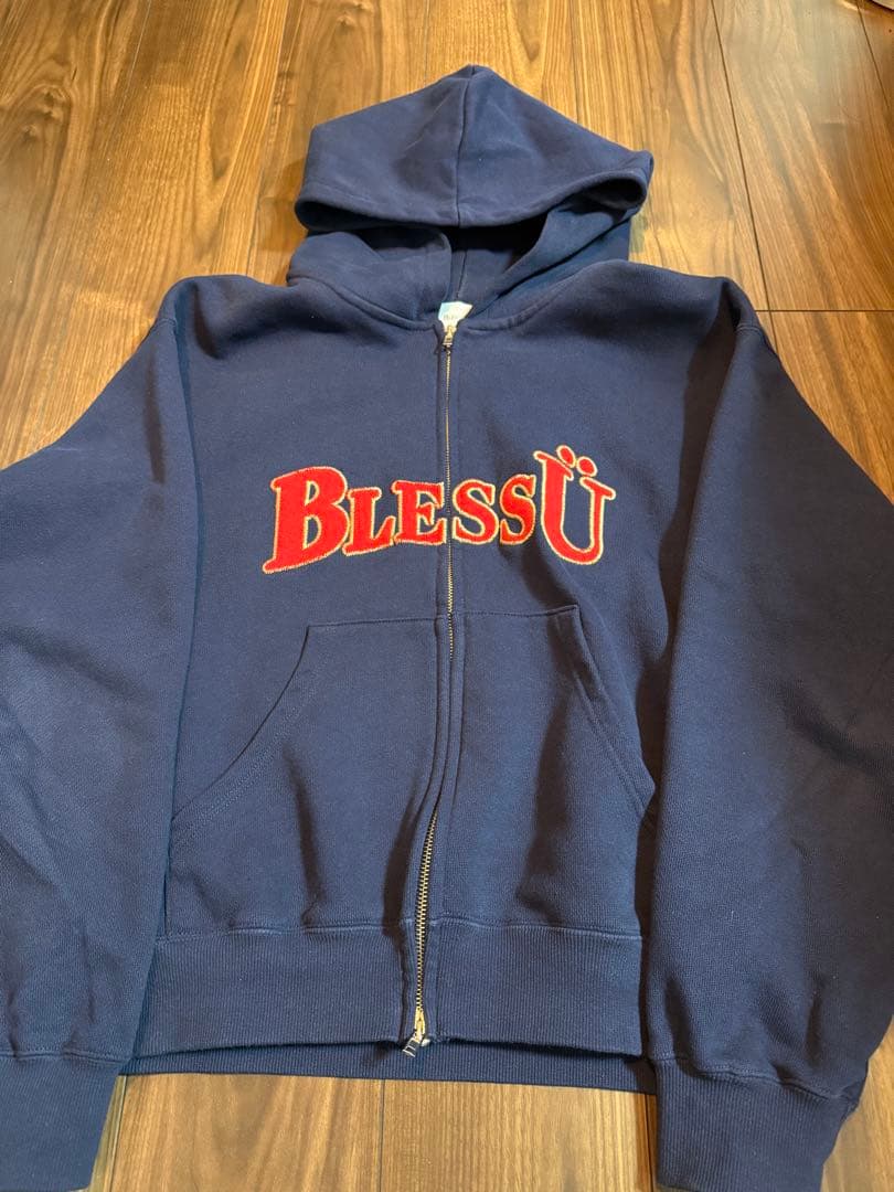 BlessU ネイビー パーカー