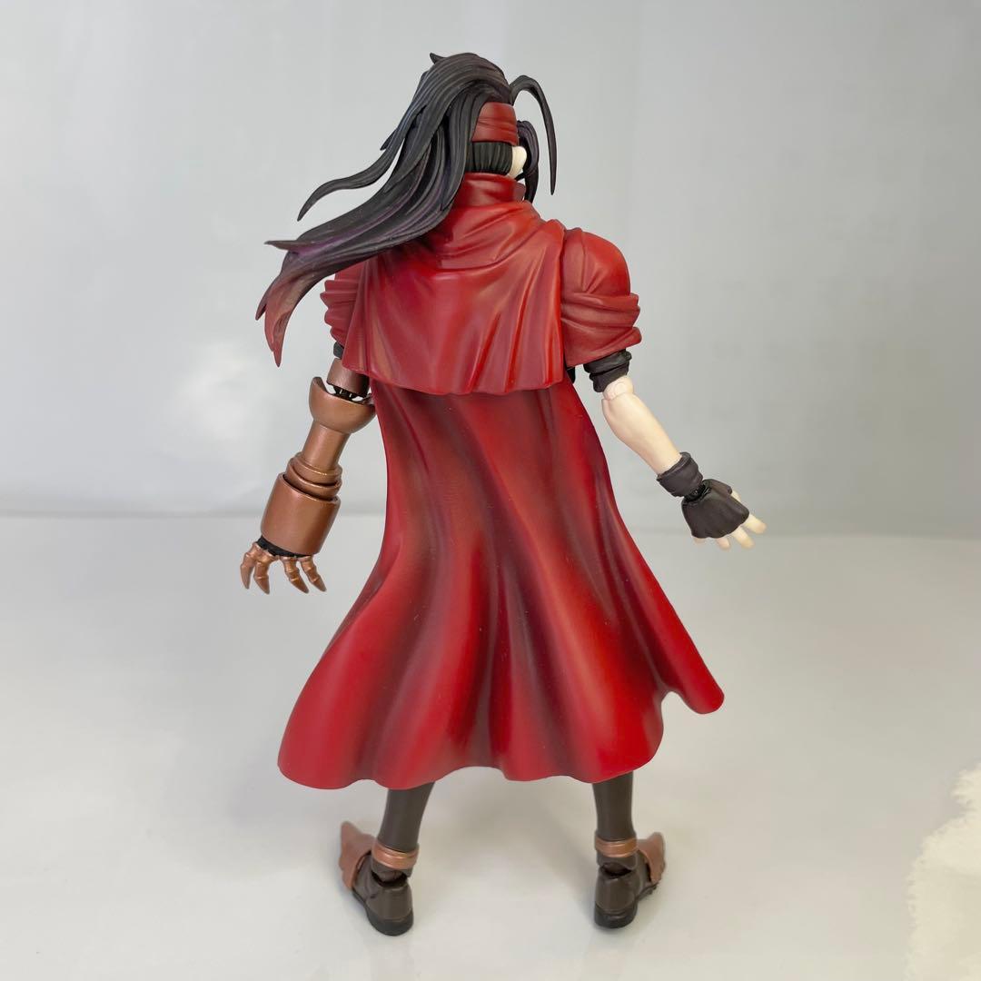 ファイナルファンタジー7 FF7 ブリングアーツ ヴィンセント フィギュア