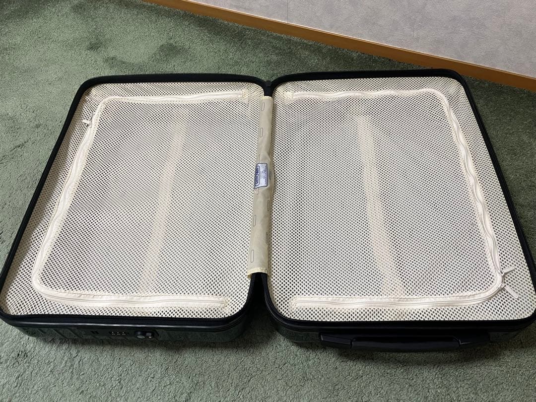 人気モデル　リモワ サルサエアー 34L 4輪 機内持ち込み可能　美品　正規品