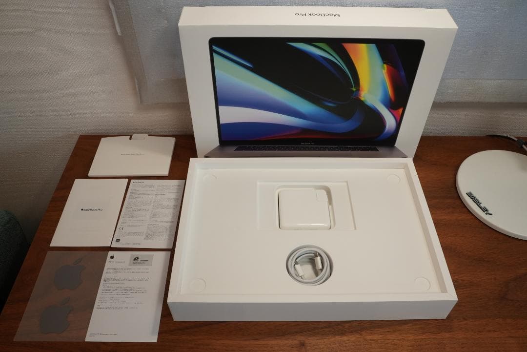 MacBook Pro 16インチ/2019/i7/32GB/1TB